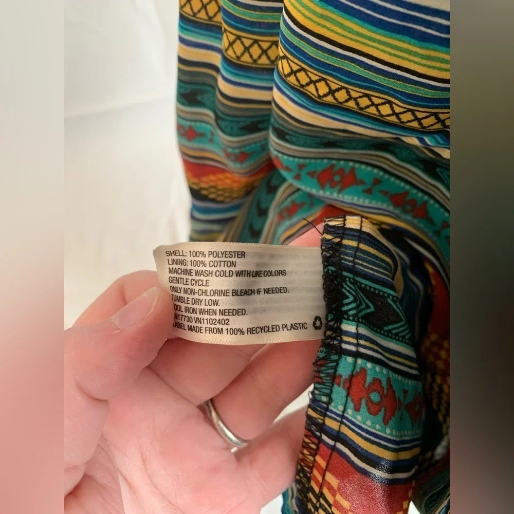 NWOT Colorful Striped Southwestern Aztec print dress size Large - Picture 5 of 5